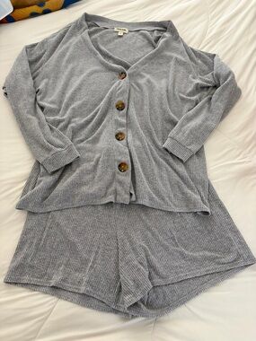 Cozy Knit Button-Front set in Light Gray